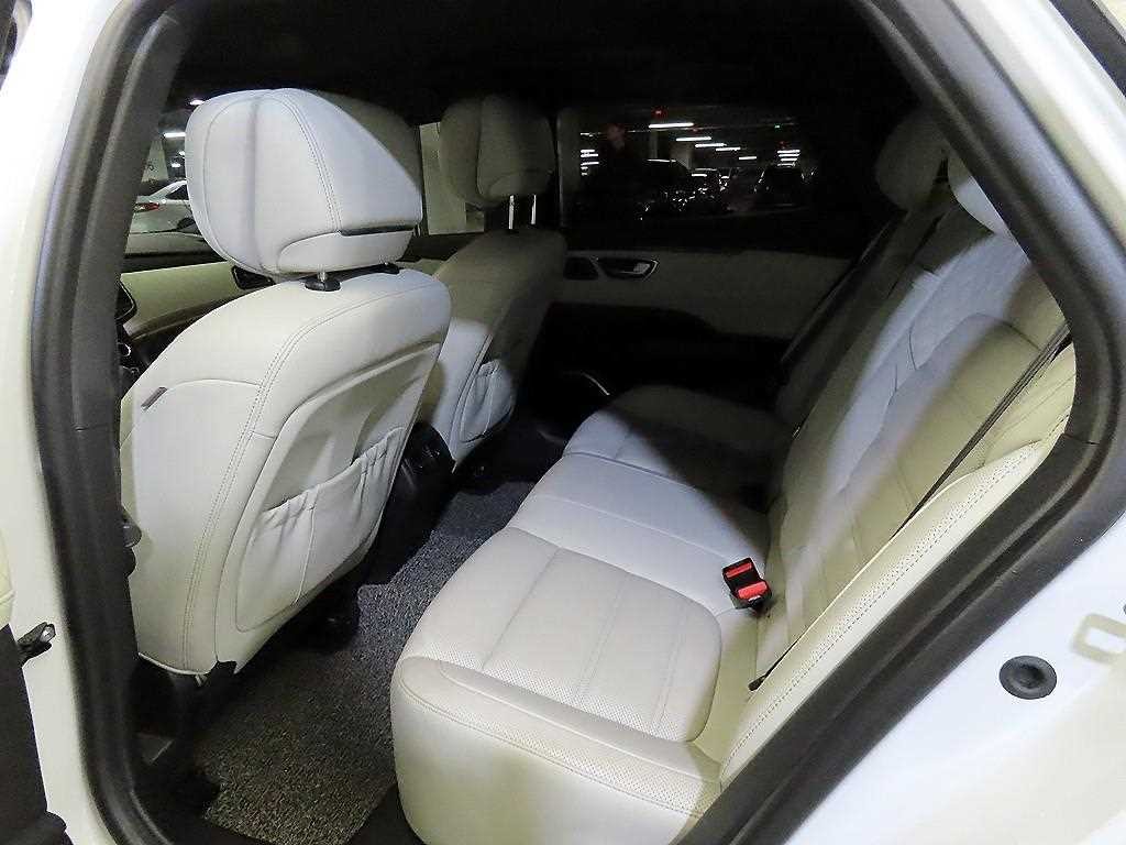 르노코리아(삼성) SM6 가솔린 2.0 GDe 프리미에르 이미지 7