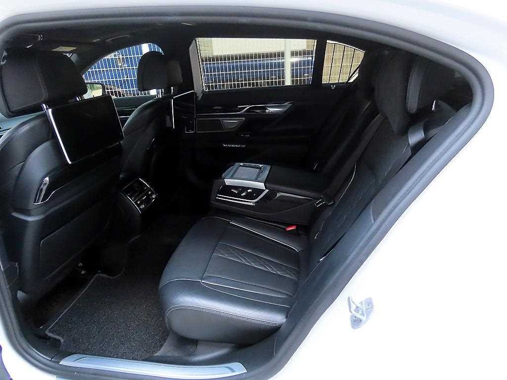 BMW 7시리즈 7시리즈 (G11) 730Ld xDrive M 스포츠 이미지 6