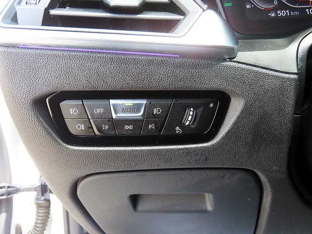 BMW 3시리즈 3시리즈 (G20) 320i 이미지 13