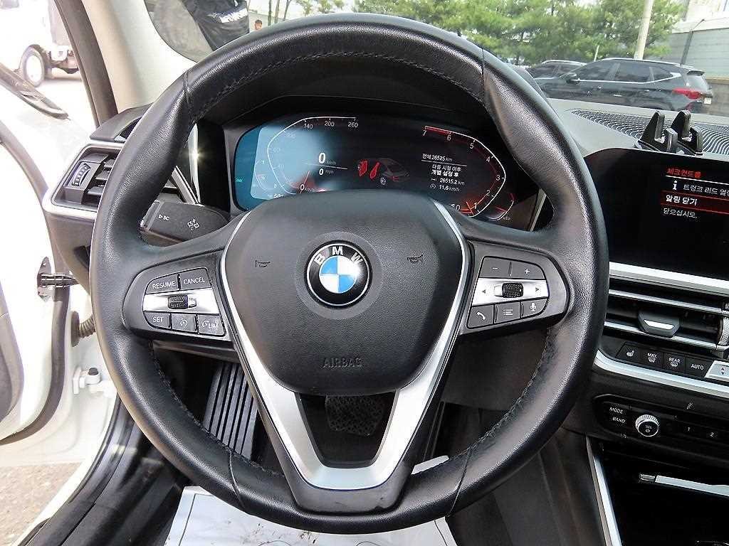BMW 3시리즈 3시리즈 (G20) 320i 이미지 8