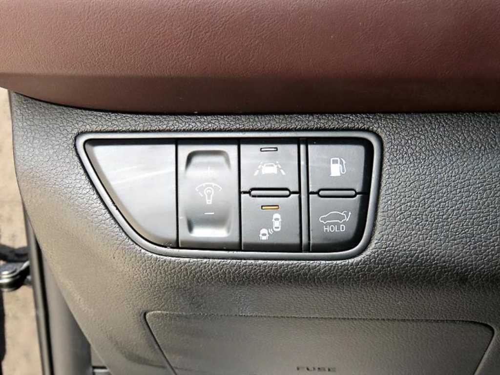 제네시스 G70 2.0T 엘리트 이미지 12