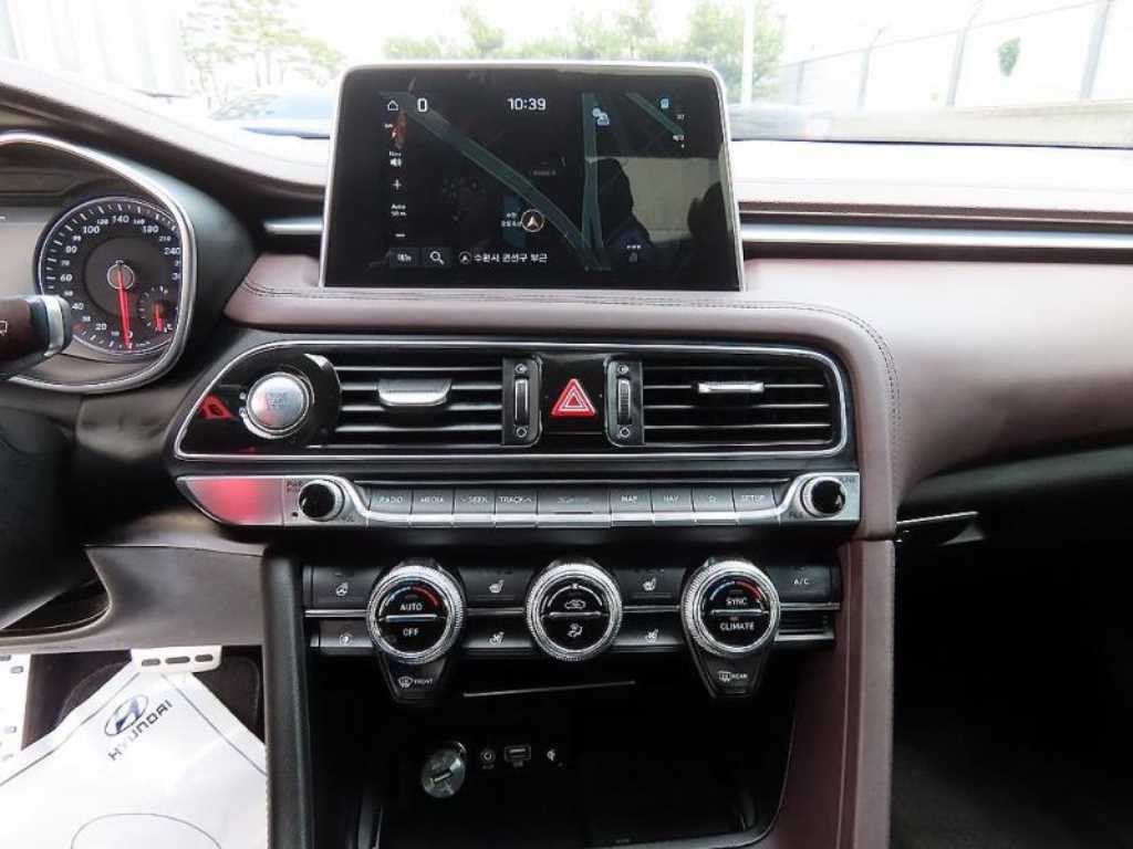 제네시스 G70 2.0T 엘리트 이미지 13