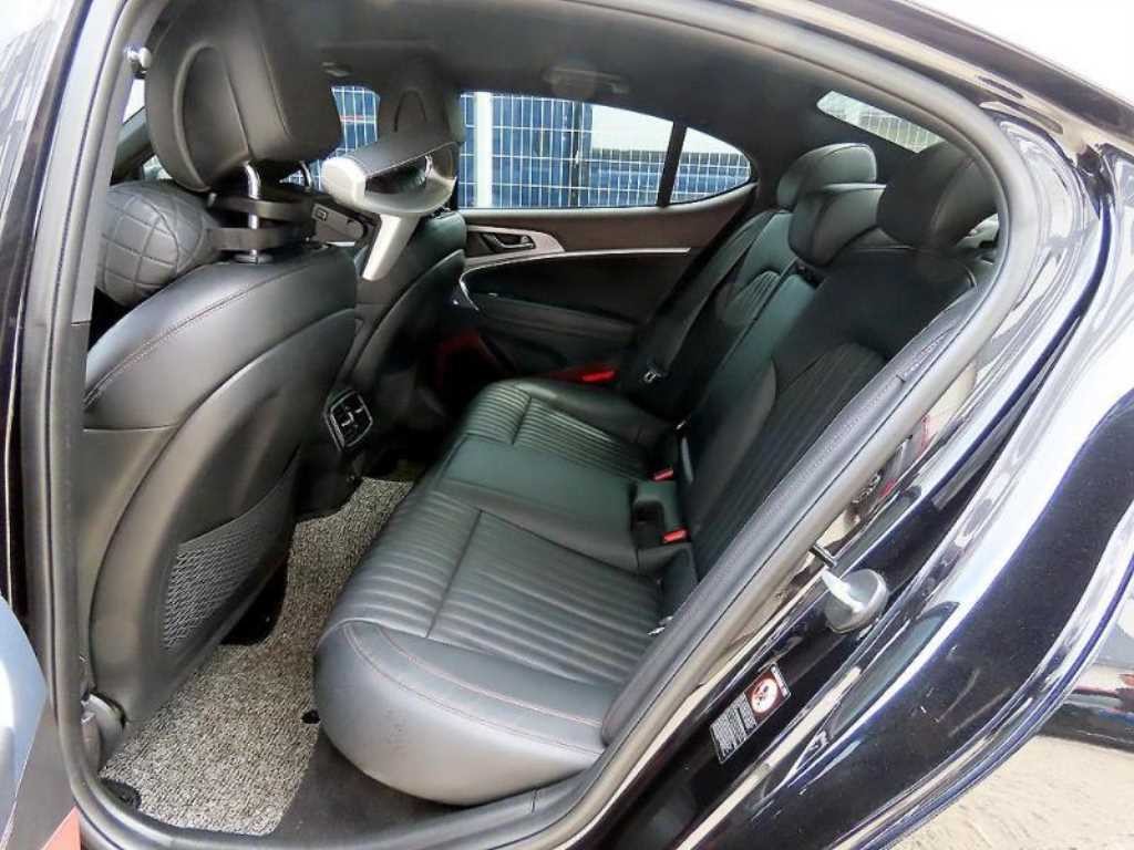 제네시스 G70 2.0T 엘리트 이미지 6