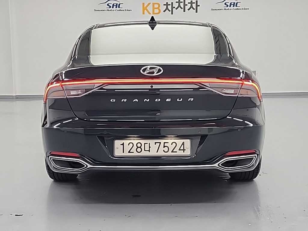 현대 그랜저 더 뉴 그랜저 IG 3.3 프리미엄 초이스 이미지 3