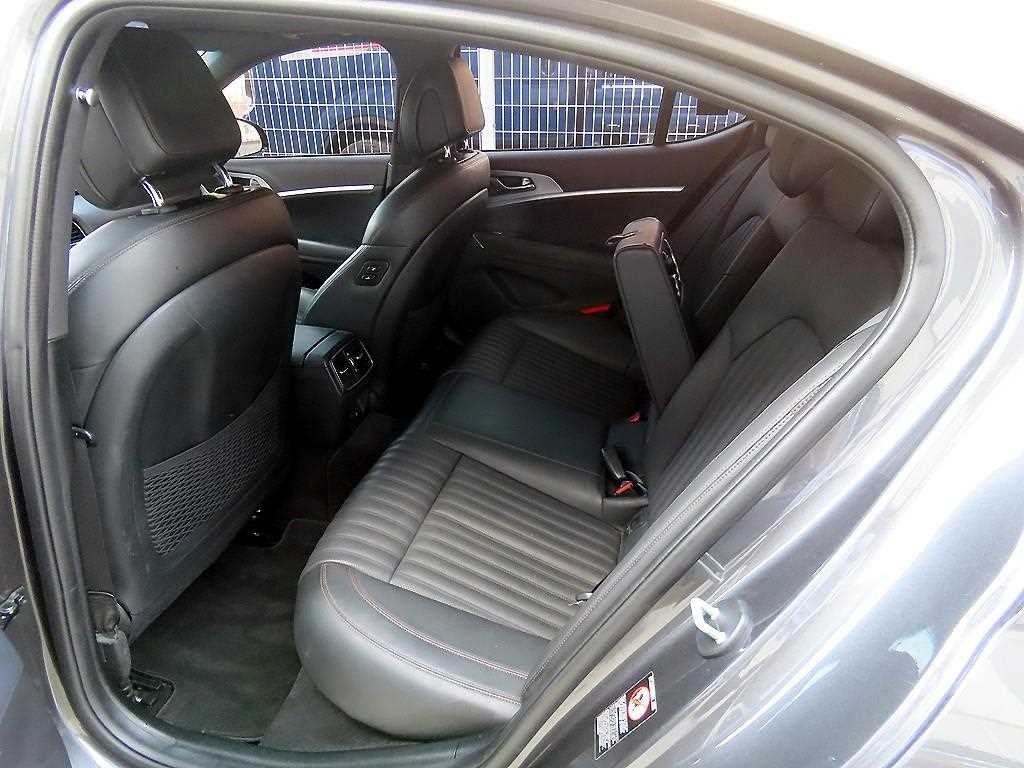 제네시스 G70 2.0T AWD 슈프림 이미지 6