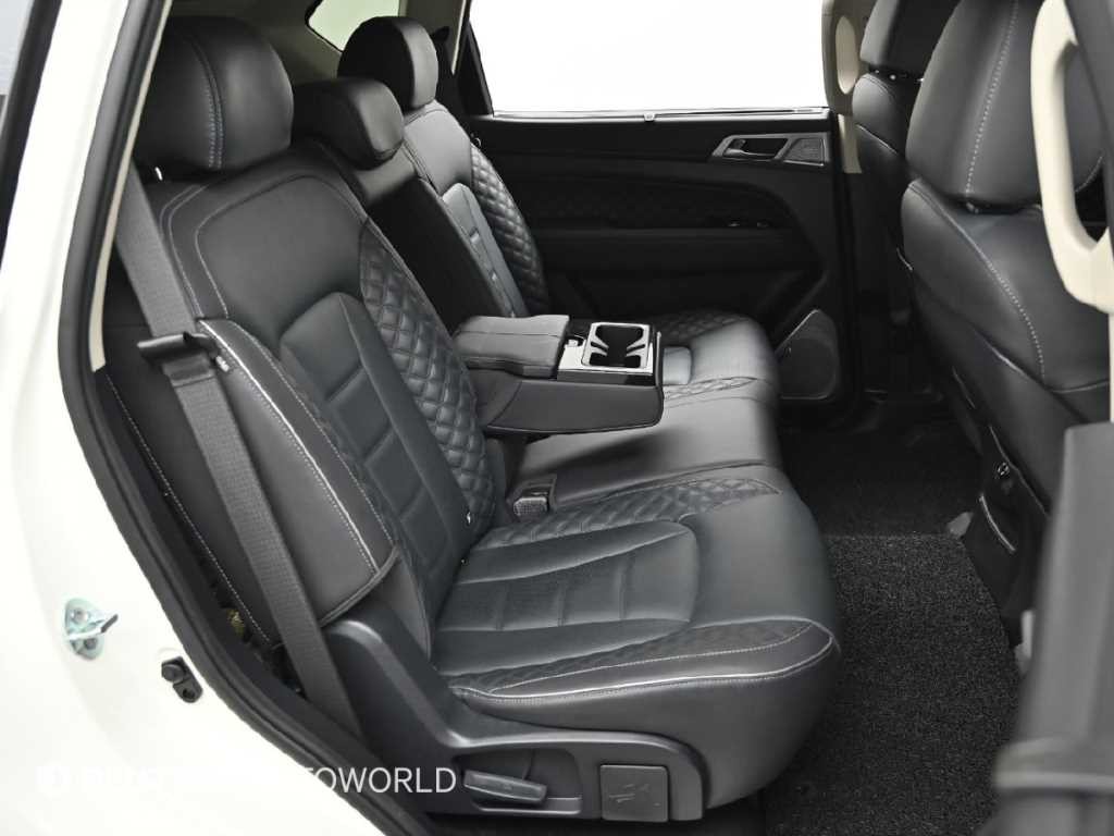 KG모빌리티(쌍용) 렉스턴 올 뉴 렉스턴 (Y450) 디젤 2.2 4WD 프레스티지 이미지 10