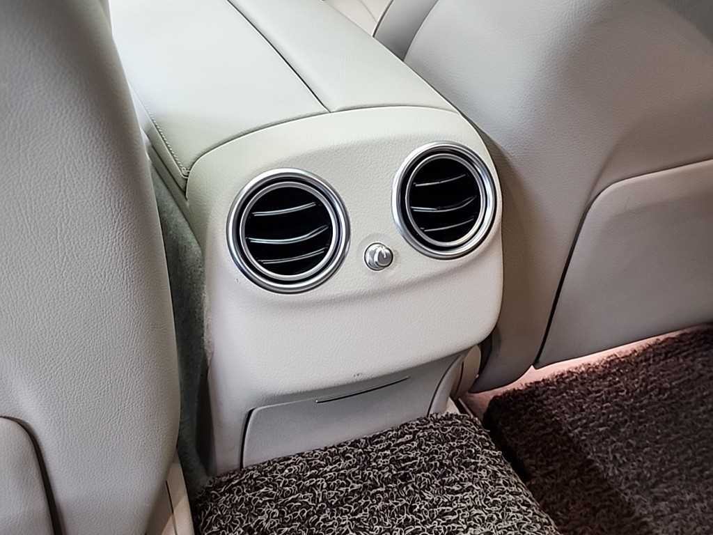 벤츠 E 클래스 E-클래스 W213 E220d 4MATIC 익스클루시브 이미지 13
