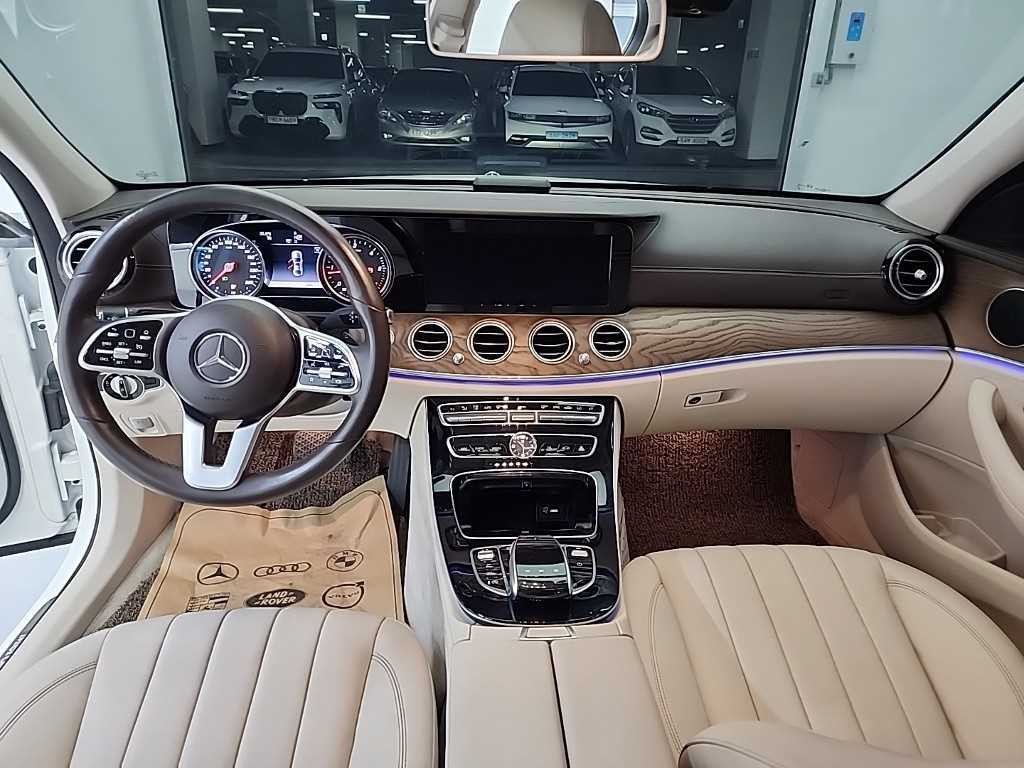 벤츠 E 클래스 E-클래스 W213 E220d 4MATIC 익스클루시브 이미지 7