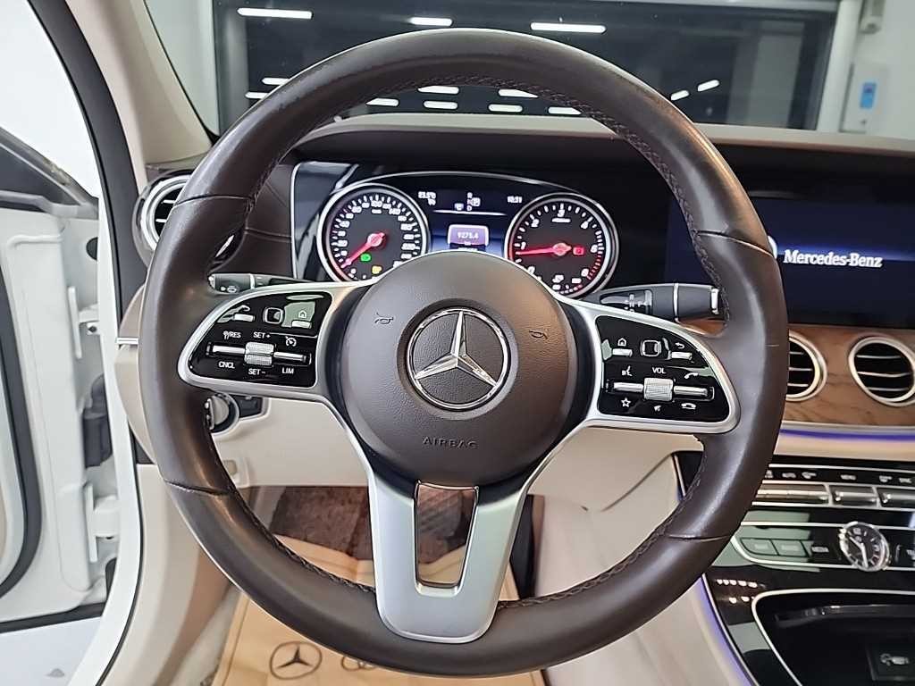 벤츠 E 클래스 E-클래스 W213 E220d 4MATIC 익스클루시브 이미지 9