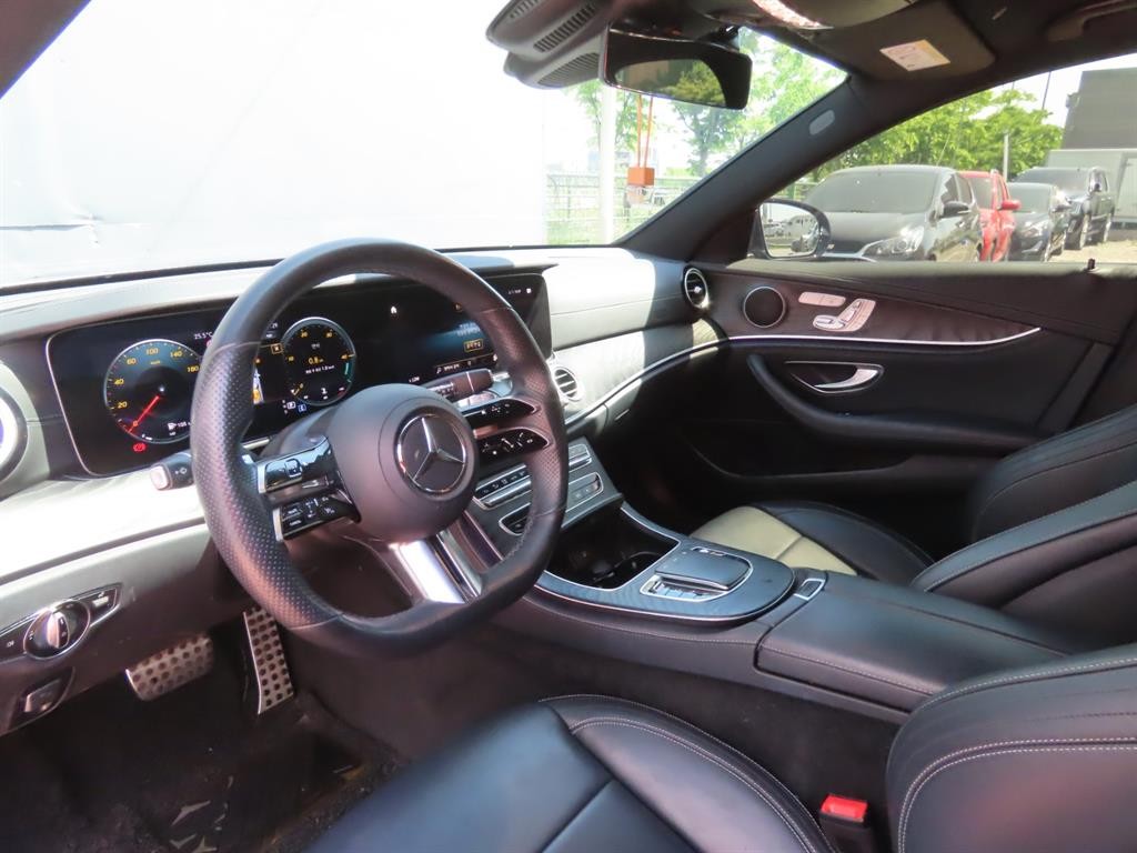 벤츠 E 클래스 E-클래스 W213 E220d 4MATIC AMG라인 이미지 17