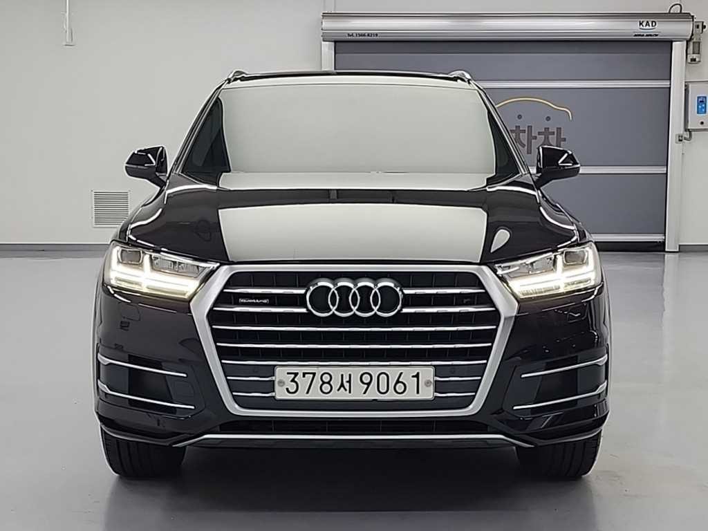 아우디 Q7 Q7 (4M) 45 TFSI 콰트로 이미지 2