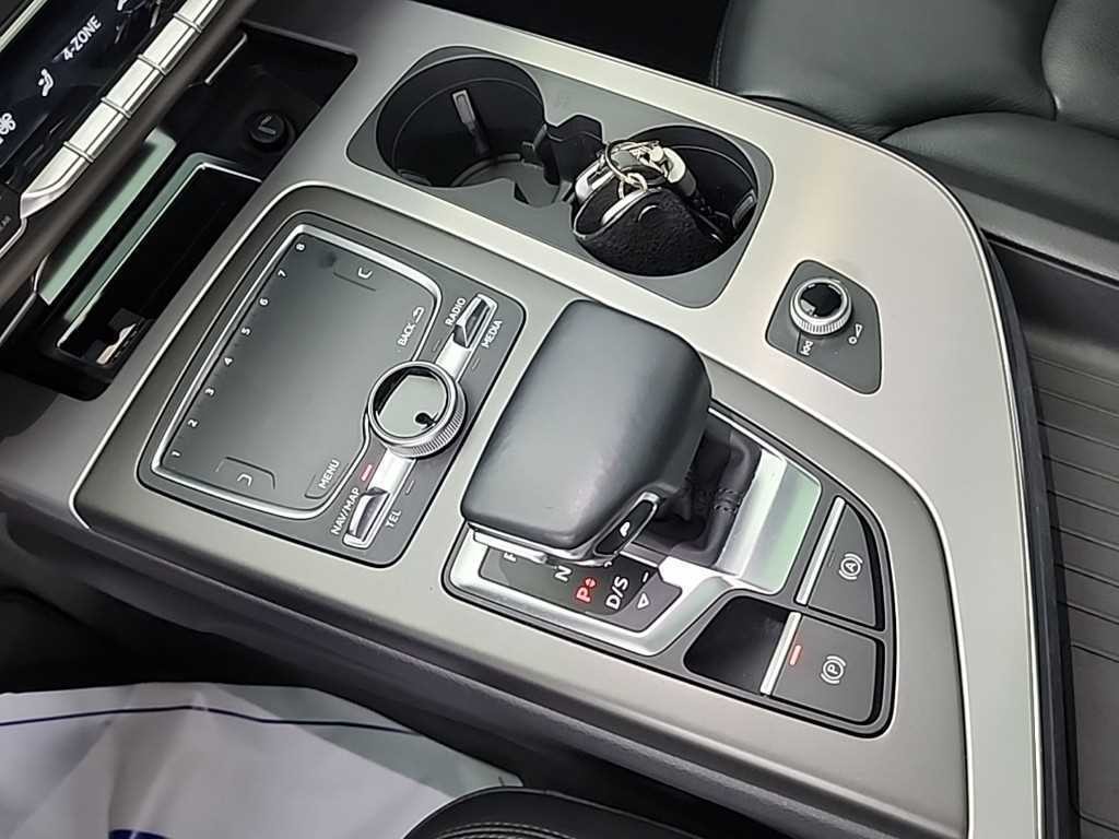 아우디 Q7 Q7 (4M) 45 TFSI 콰트로 이미지 8