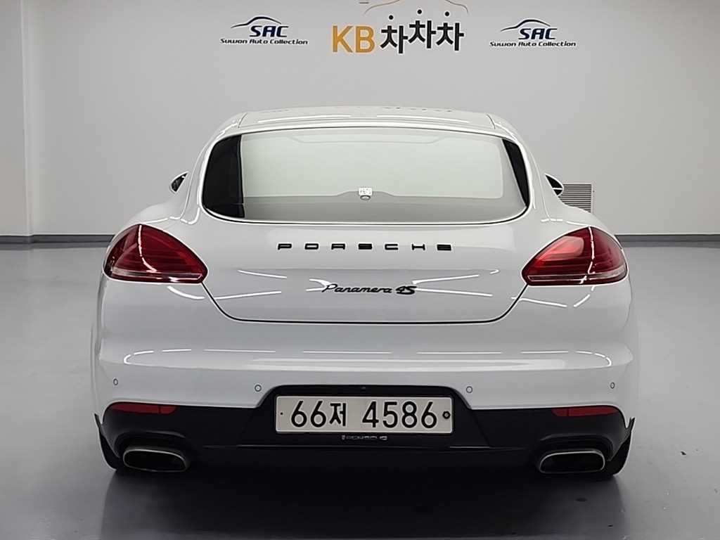 포르쉐 파나메라 3.6 AWD 970 이미지 3