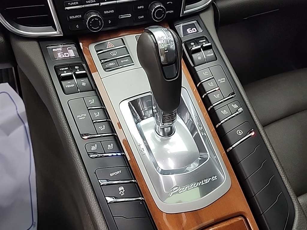 포르쉐 파나메라 3.6 AWD 970 이미지 8