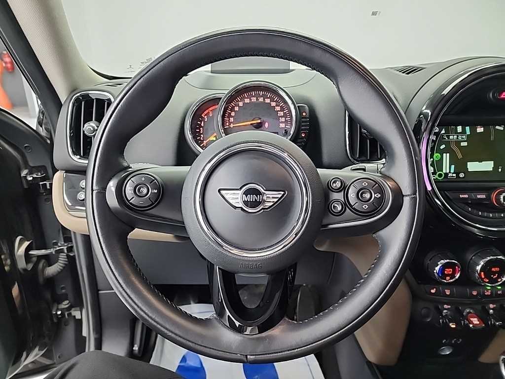 미니 컨트리맨 컨트리맨 (F60) 2.0 쿠퍼 D ALL4 하이트림 이미지 9