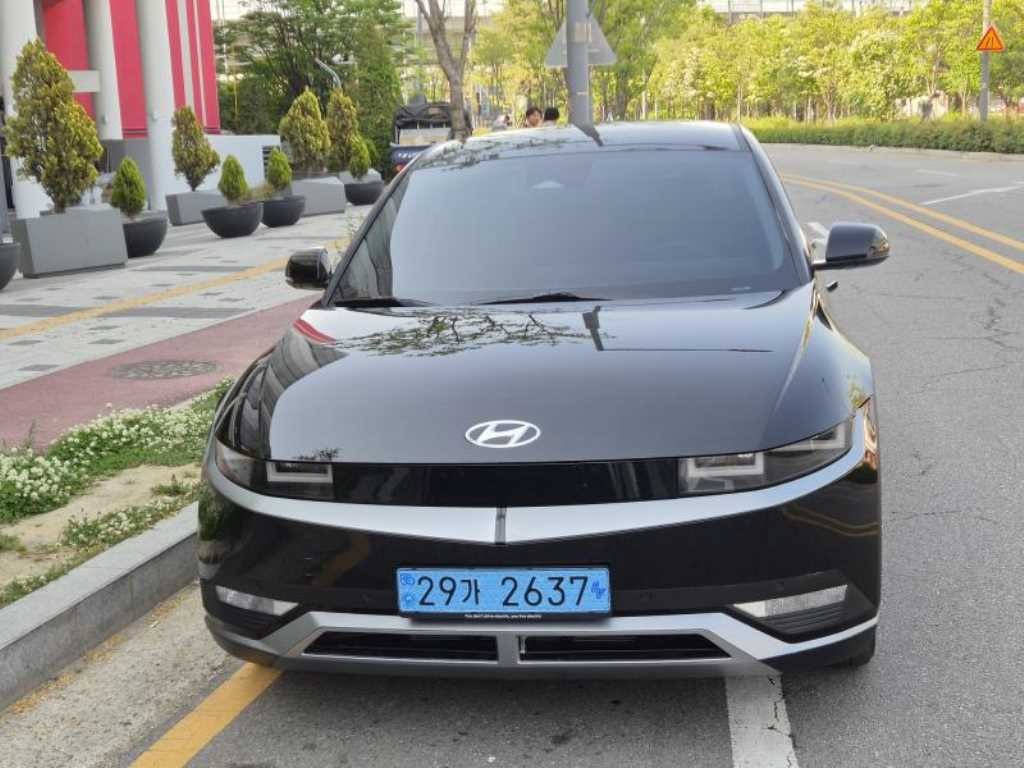 현대 아이오닉 5 롱 레인지 4WD 익스클루시브 이미지 3