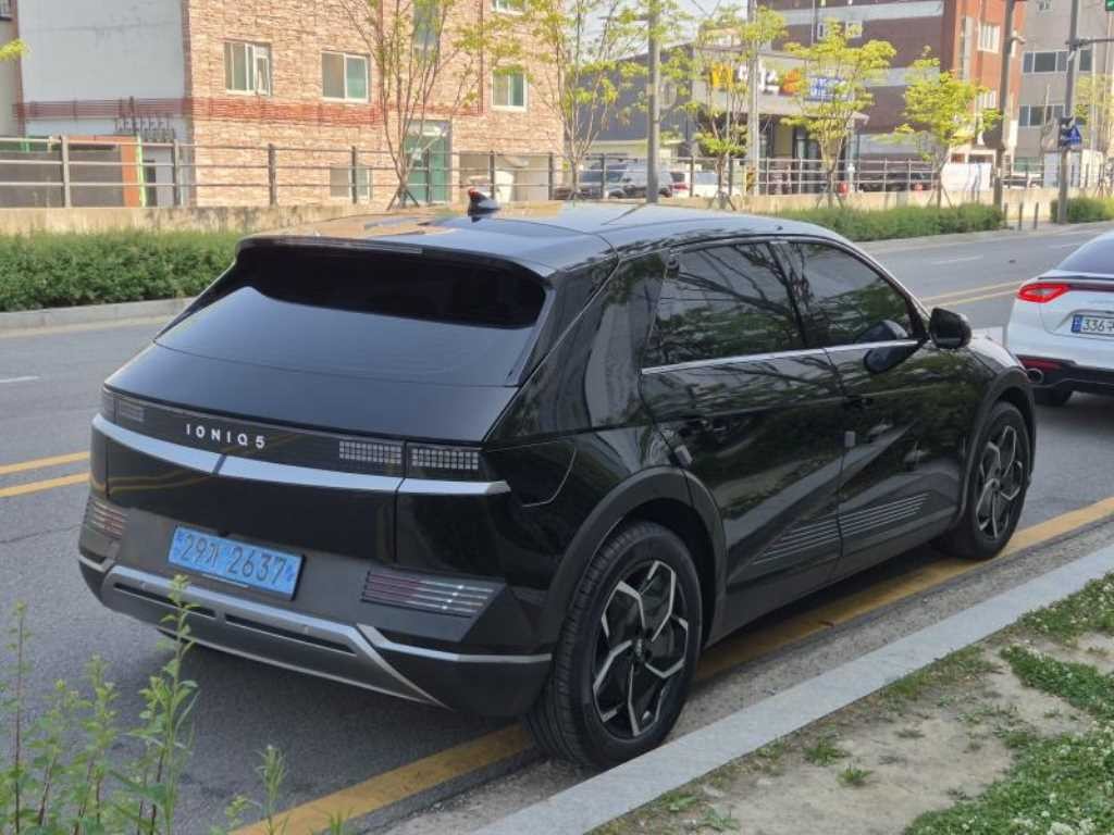 현대 아이오닉 5 롱 레인지 4WD 익스클루시브 이미지 4