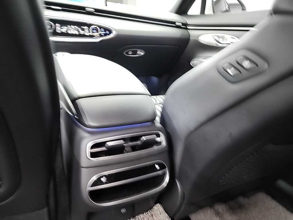 제네시스 GV70 2.5T 가솔린 AWD 스포츠 이미지 13