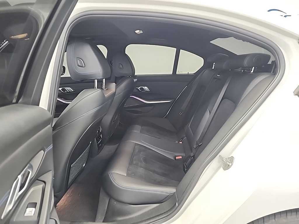 BMW 3시리즈 3시리즈 (G20) 320d xDrive M 스포츠 이미지 12