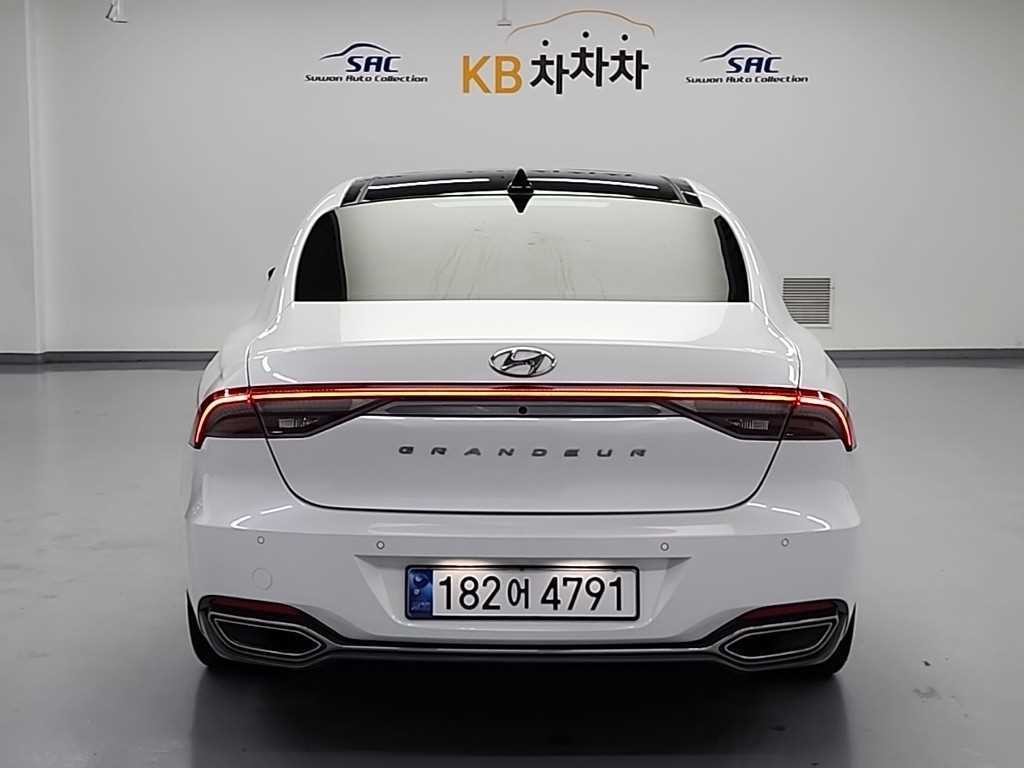 현대 그랜저 더 뉴 그랜저 IG 2.5 프리미엄 초이스 이미지 3