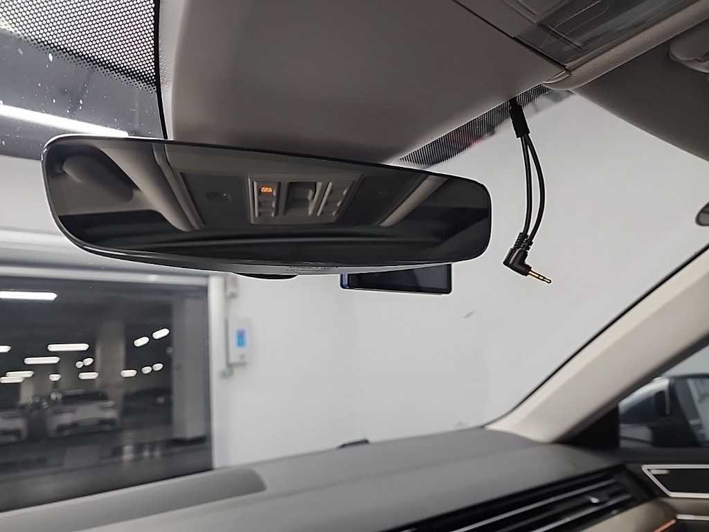 폭스바겐 아테온 2.0 TDI 엘레강스 프레스티지 4모션 이미지 19