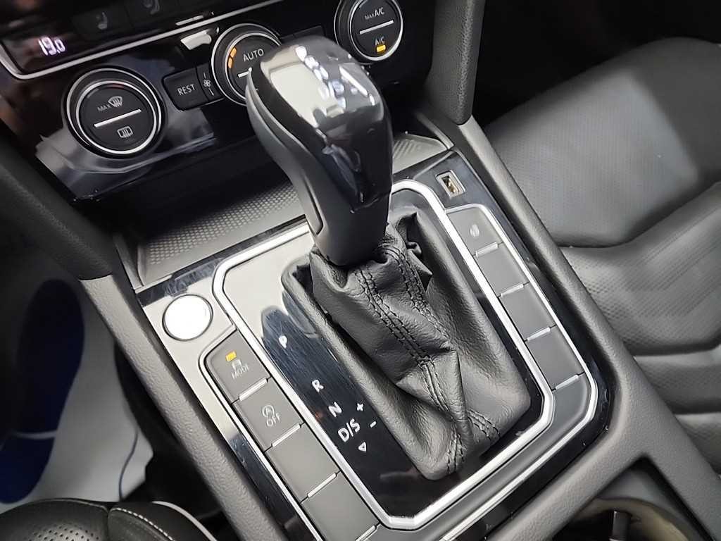 폭스바겐 아테온 2.0 TDI 엘레강스 프레스티지 4모션 이미지 8