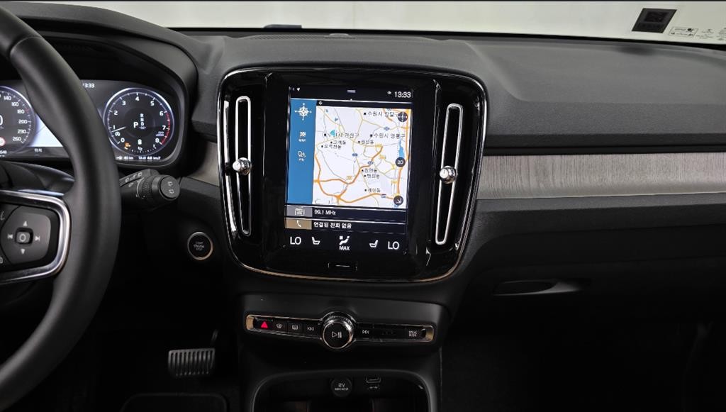 볼보 XC40 B4 AWD 인스크립션 이미지 13
