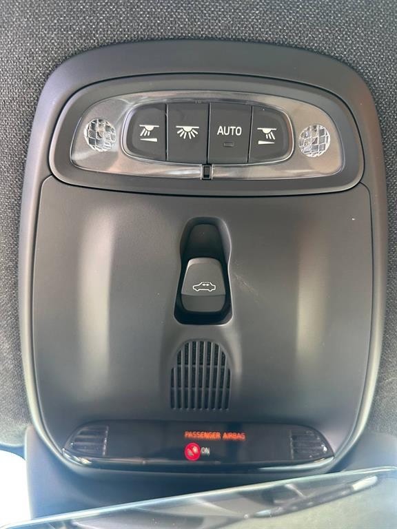 볼보 XC40 B4 AWD 인스크립션 이미지 16