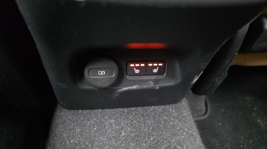 볼보 XC40 B4 AWD 인스크립션 이미지 18