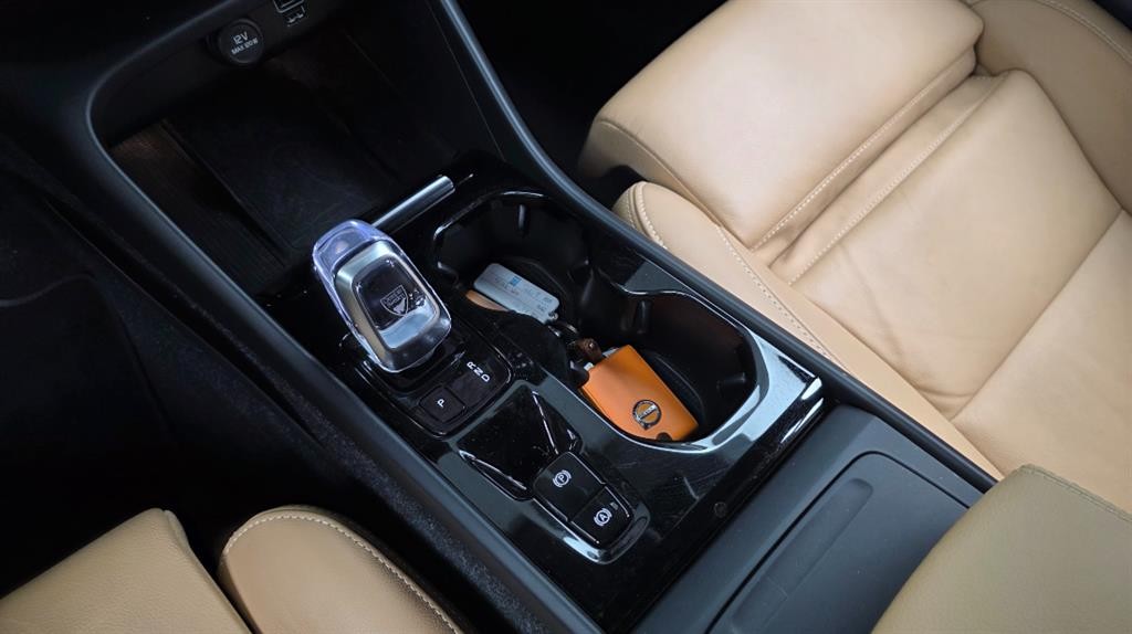 볼보 XC40 B4 AWD 인스크립션 이미지 8