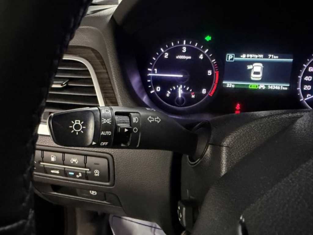 제네시스 G80 2.2D AWD 럭셔리 이미지 16