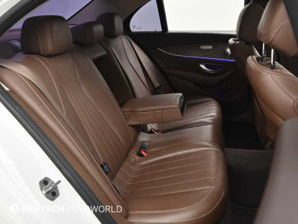 벤츠 E 클래스 E-클래스 W213 E220d 4MATIC 익스클루시브 이미지 12