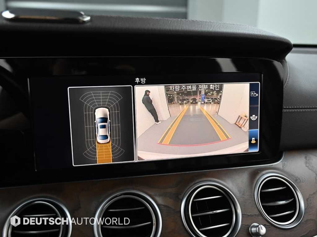 벤츠 E 클래스 E-클래스 W213 E220d 4MATIC 익스클루시브 이미지 15