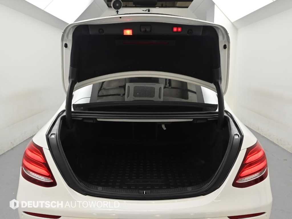 벤츠 E 클래스 E-클래스 W213 E220d 4MATIC 익스클루시브 이미지 19