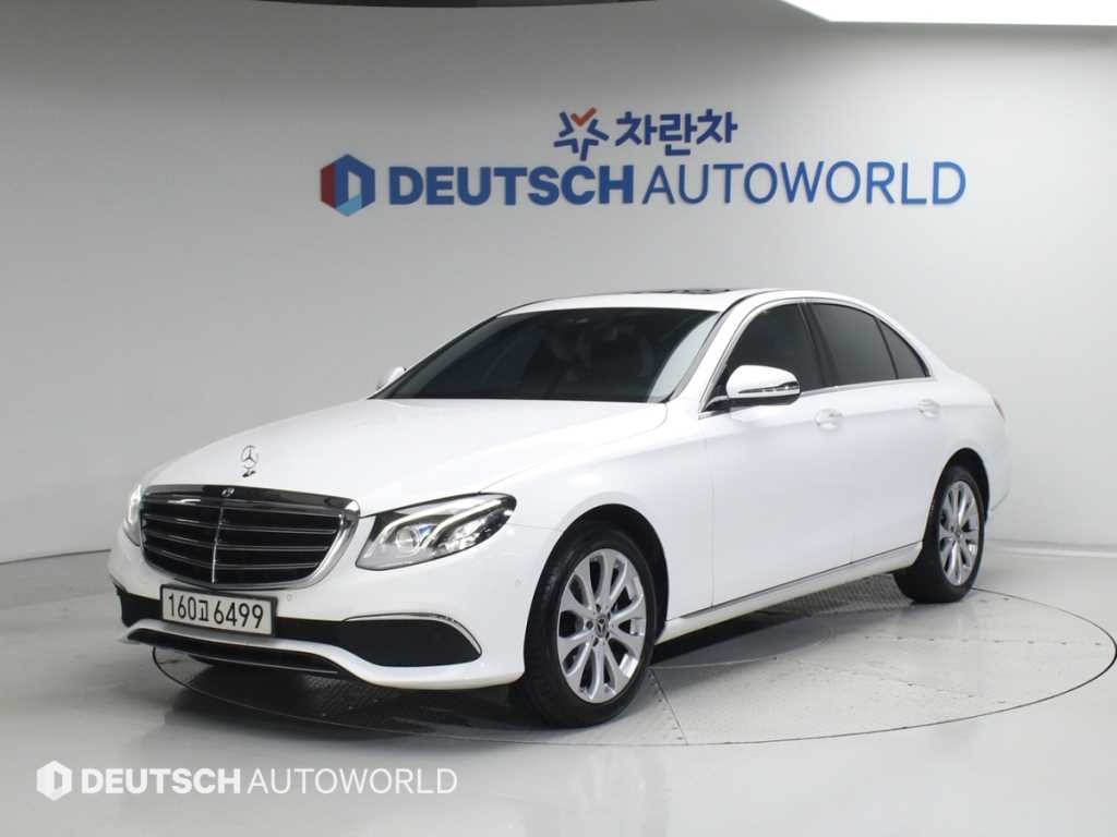 벤츠 E 클래스 E-클래스 W213 E220d 4MATIC 익스클루시브 이미지 2