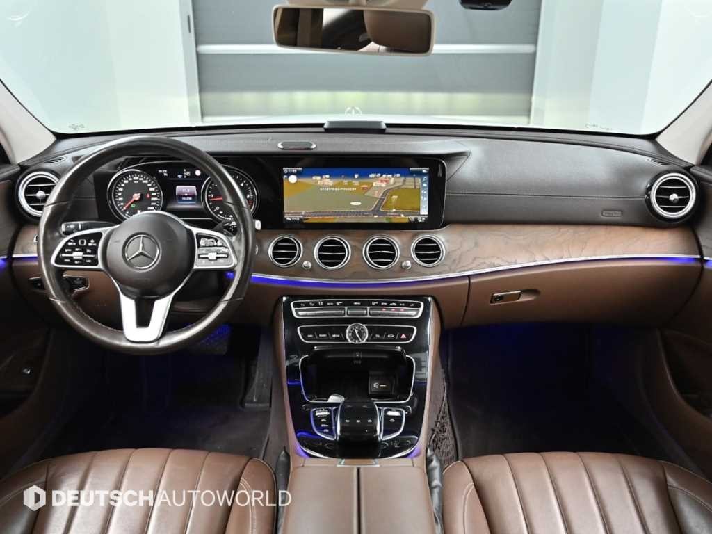 벤츠 E 클래스 E-클래스 W213 E220d 4MATIC 익스클루시브 이미지 8