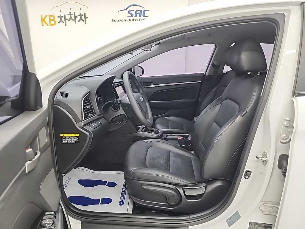 현대 아반떼 아반떼 AD 1.6 GDI 밸류 플러스 이미지 11