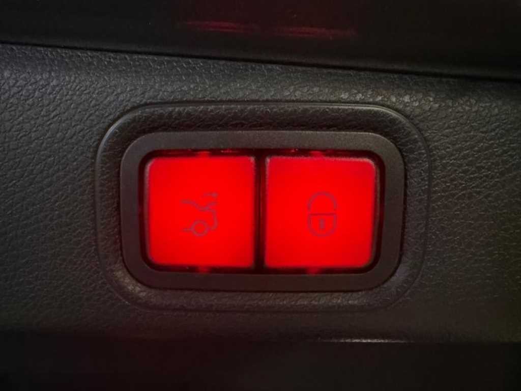 벤츠 E 클래스 E-클래스 W213 E300 4MATIC 아방가르드 이미지 18