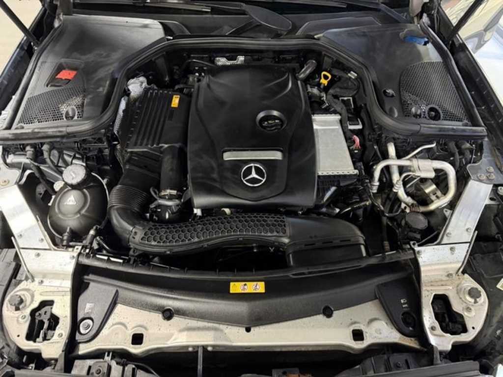 벤츠 E 클래스 E-클래스 W213 E300 4MATIC 아방가르드 이미지 20