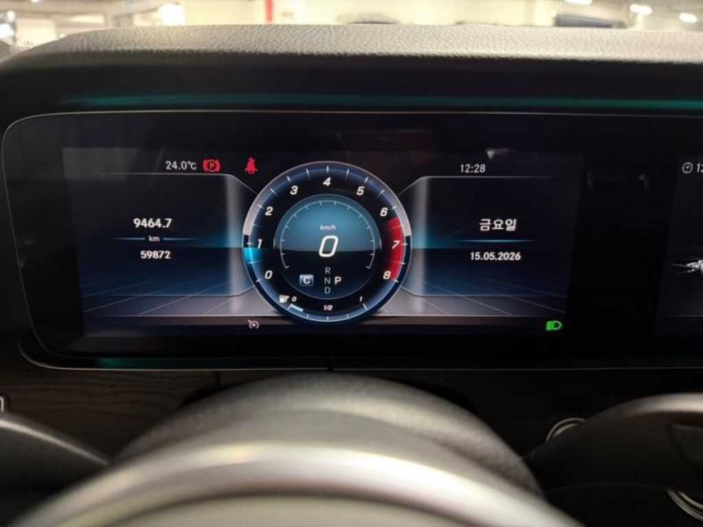 벤츠 E 클래스 E-클래스 W213 E300 4MATIC 아방가르드 이미지 9