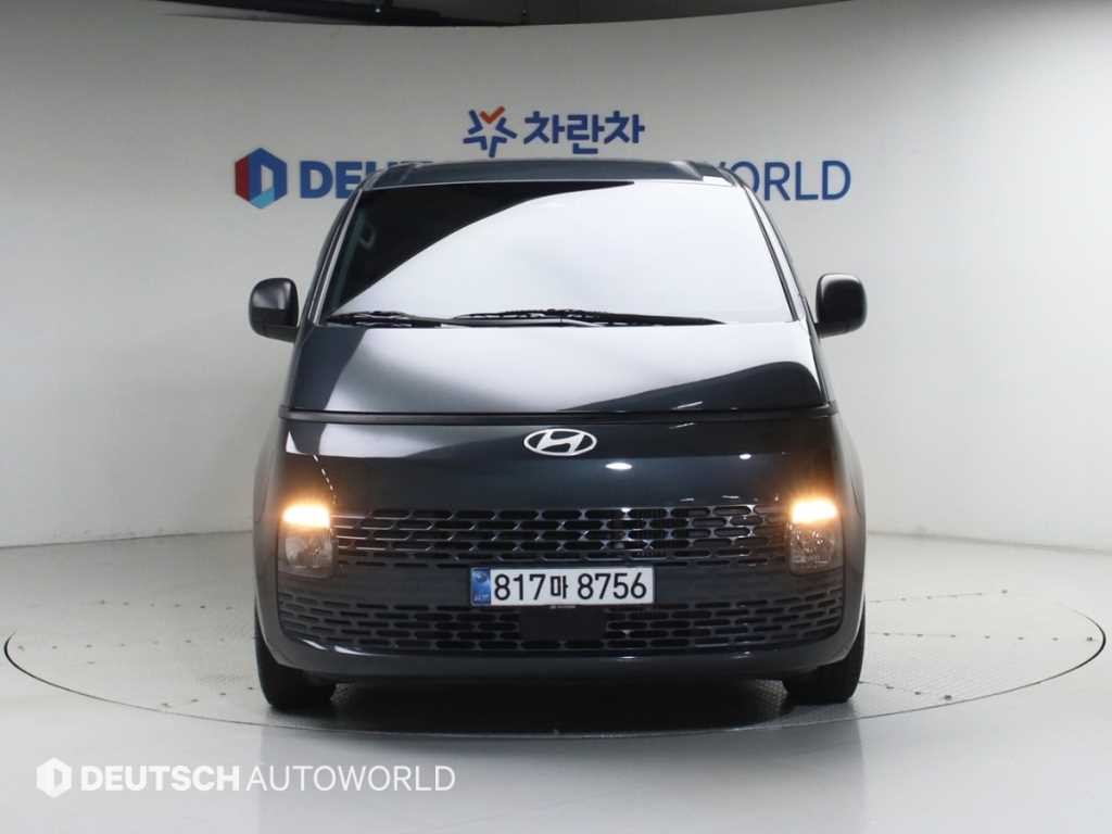 현대 스타리아 2WD 디젤 카고 스마트 3인승 이미지 3