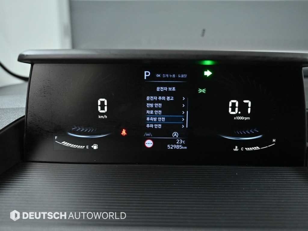 현대 스타리아 2WD 디젤 카고 스마트 3인승 이미지 8