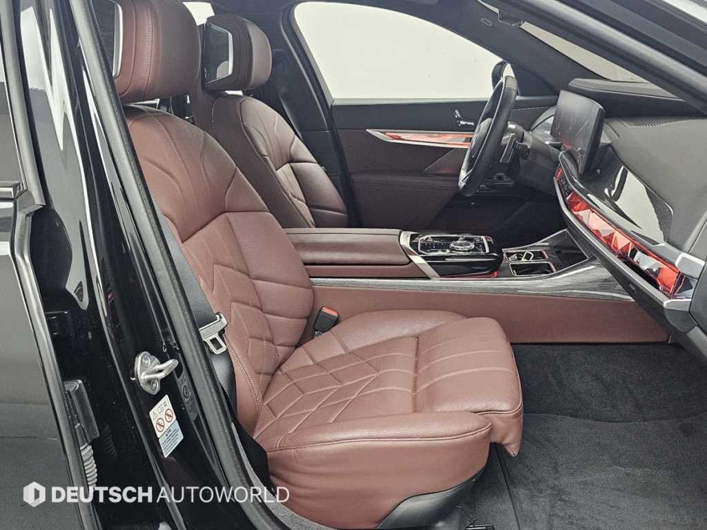 BMW 7시리즈 7시리즈 (G70) 740d xDrive M 스포츠 이미지 10