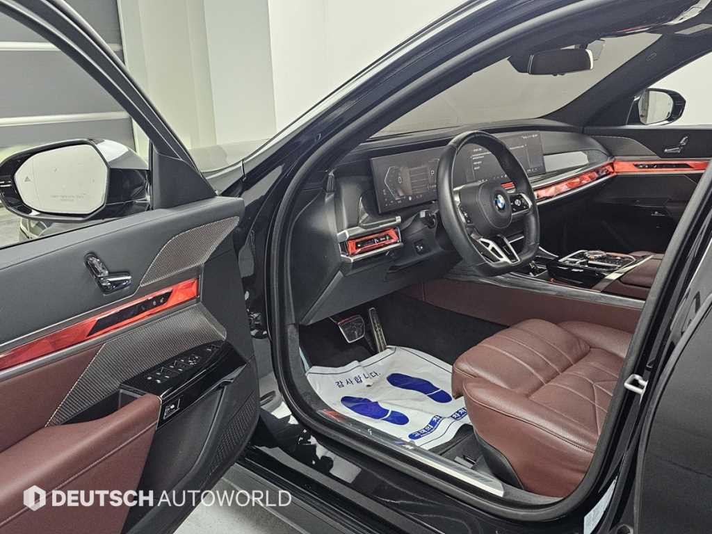 BMW 7시리즈 7시리즈 (G70) 740d xDrive M 스포츠 이미지 11