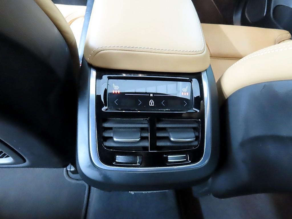 볼보 XC60 XC60(2세대) D5 AWD 인스크립션 이미지 12
