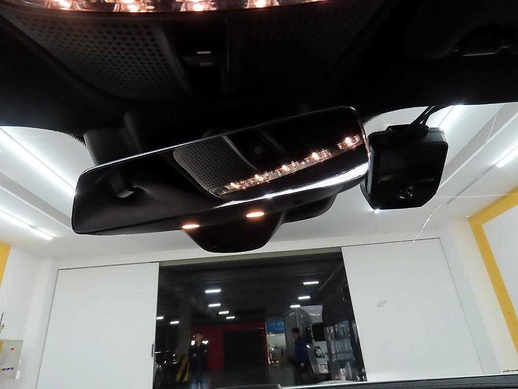 벤츠 E 클래스 E-클래스 W213 E450 4MATIC 쿠페 이미지 16