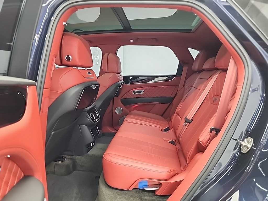 벤틀리 벤테이가 4.0 V8 이미지 12