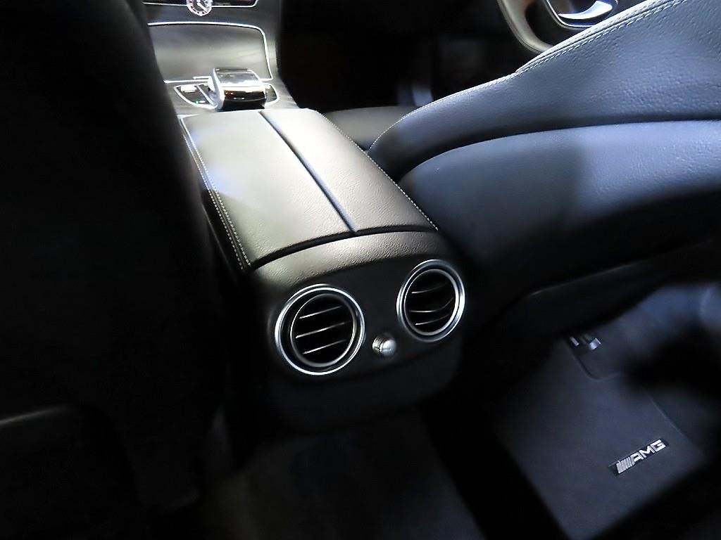 벤츠 C 클래스 C클래스 W205 C200 AMG LINE 이미지 14