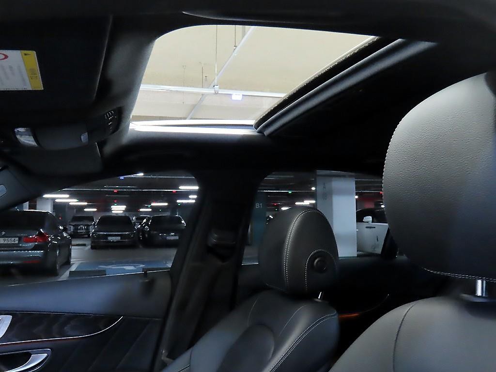 벤츠 C 클래스 C클래스 W205 C200 AMG LINE 이미지 17
