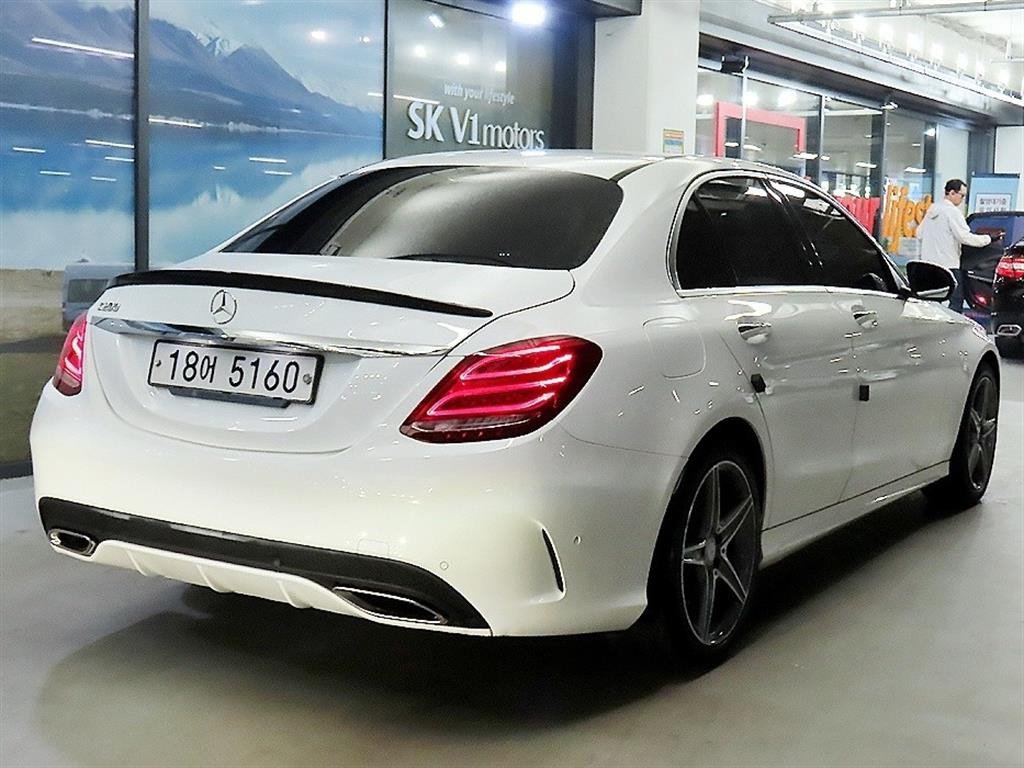 벤츠 C 클래스 C클래스 W205 C200 AMG LINE 이미지 4